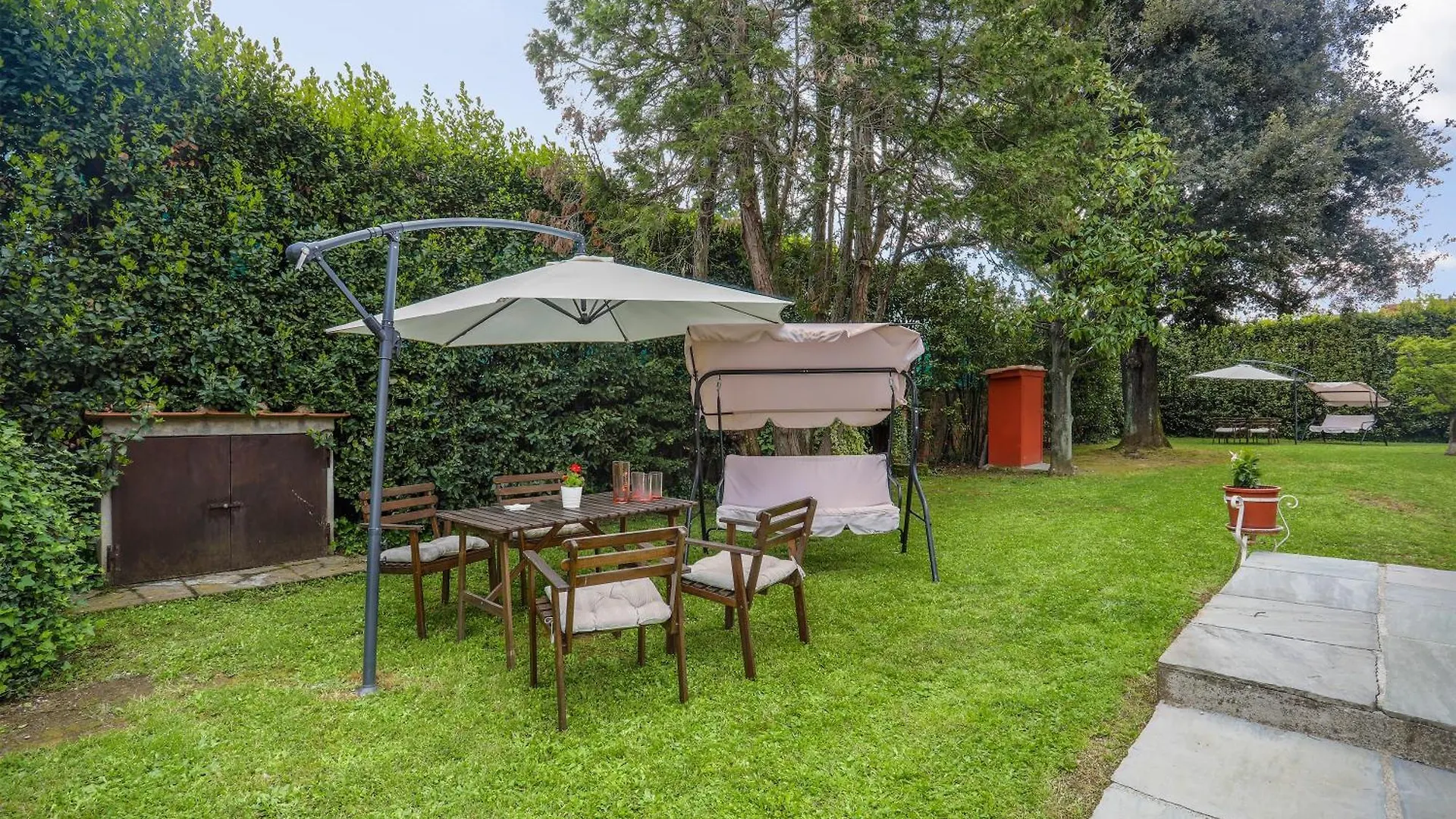 Home Hill Capannori